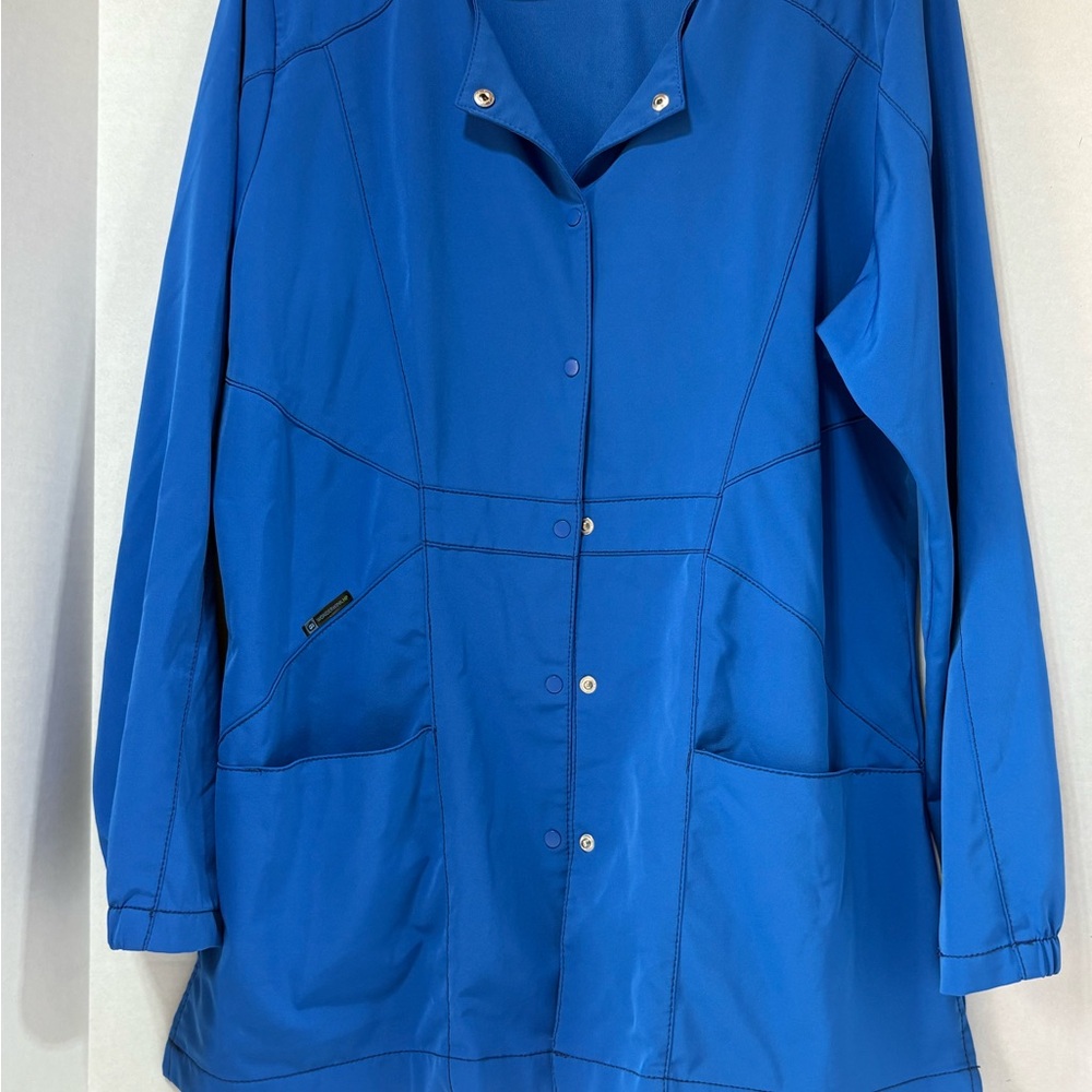 WonderWink Women's Utility Jacket in Vibrant Blue